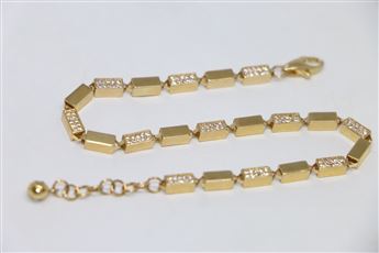 3758b608-f32f-48a5-9296-be821838aa3f